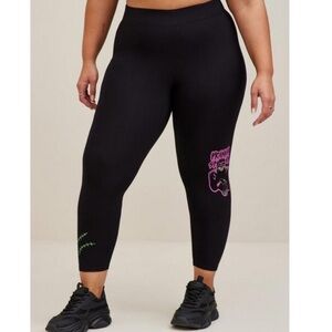 TORRID NWT Universal Monsters Crop Signature Waistband Premium Legging